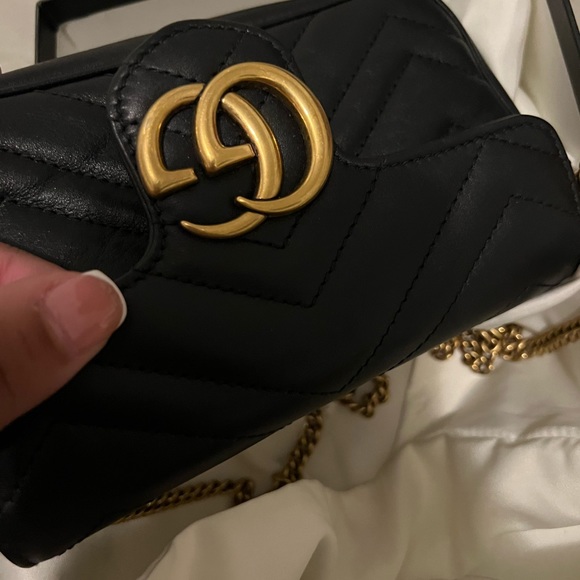 Gucci Marmont Small Mini Matelasse Bag - Picture 6 of 9